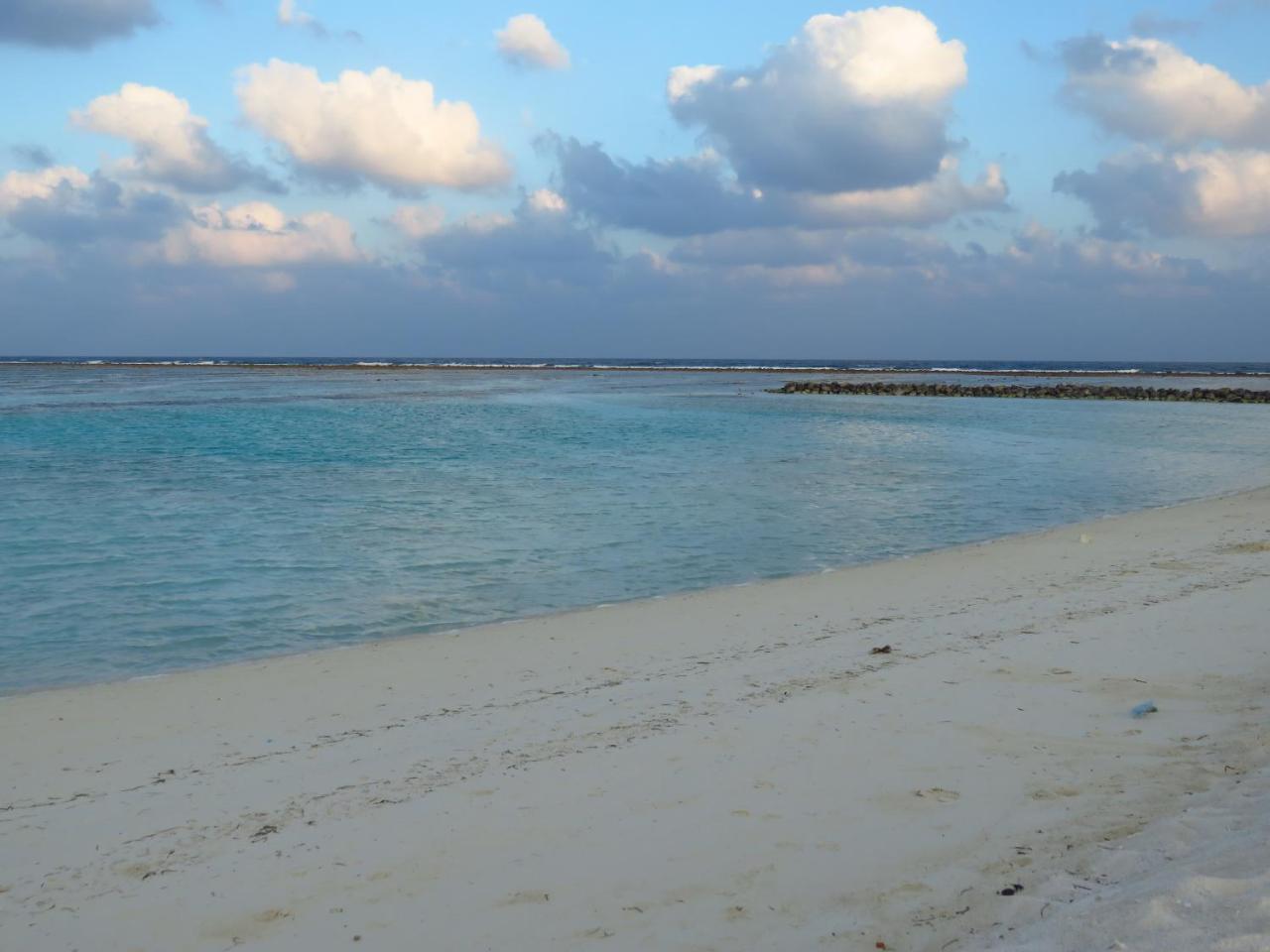 The Sunrise Huraa Buitenkant foto